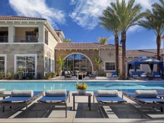 1401 Melrose Dr, Vista CA  92083 exterior
