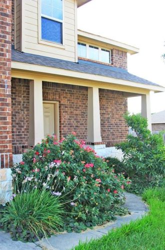 166 Meadow Grove Dr, Conroe, TX 77384