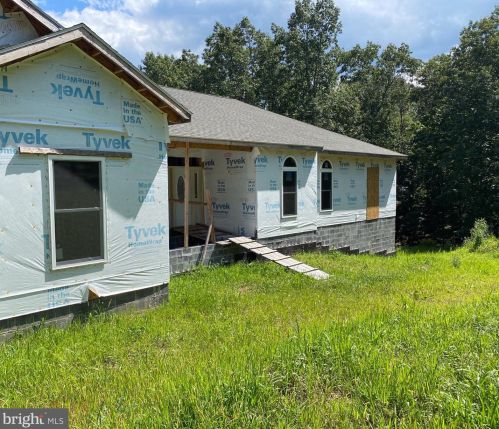 966 Noland Ridge Rd, Slanesville WV 25444-3315 exterior