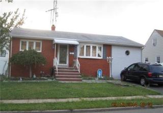 9 Poplar St, Perth Amboy, NJ 08863-1819