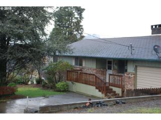 880 Bellevue Dr, Winchester Bay, OR 97467-1742
