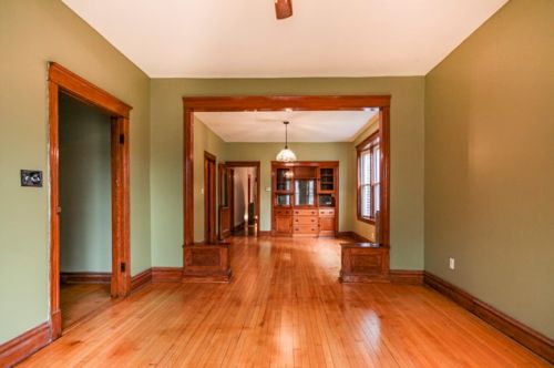 2111 Marshall Blvd, Chicago, IL 60623-3570