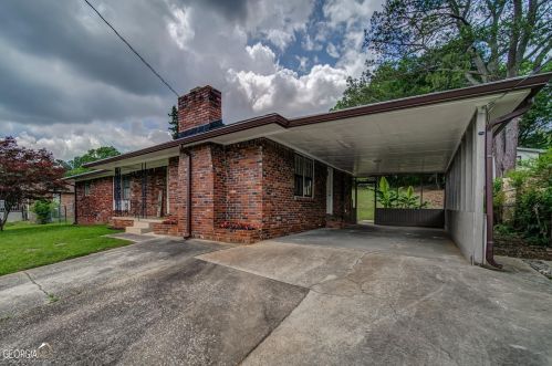 6042 Wedgewood Dr, Mableton, GA 30126-4421