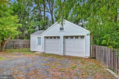 10 Clearview Ave, Trenton NJ  08619-1217 exterior