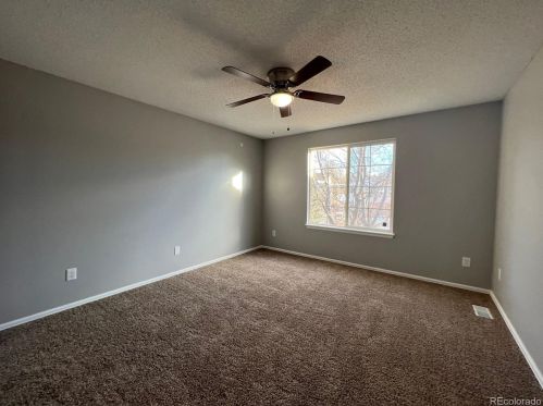 19083 Chenango Cir, Aurora CO 80015-4946 exterior