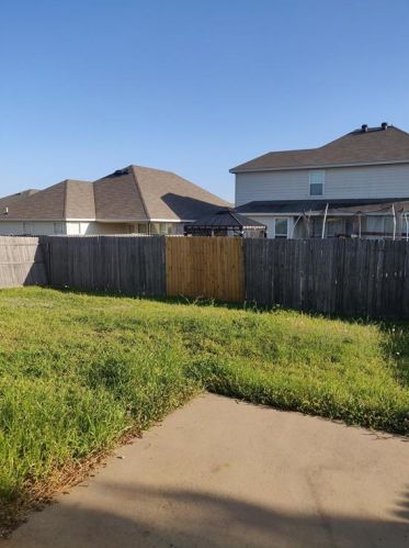 405 Flowering Plum Ln, Fort Worth TX  76140-6556 exterior