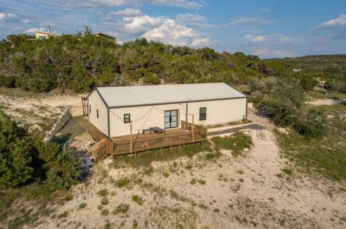951 Myers Creek Rd, Mount Sharp, TX 78620-4019