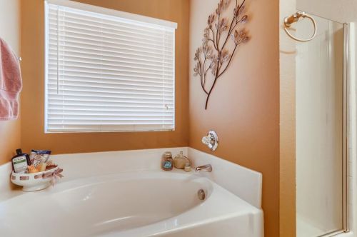 324 Memory Dr, Fort Worth TX  76108-3843 exterior