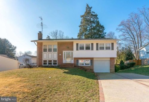 8627 Bristlecone Pl, Springfield, VA 22153-1524