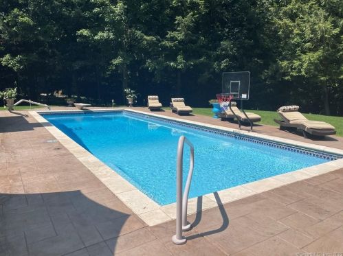 95 Somersby Way, Farmington, CT 06032-2757