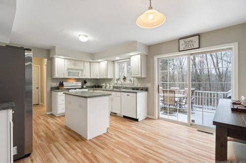 22 Little Falls Way, Durham CT  06422-2918 exterior