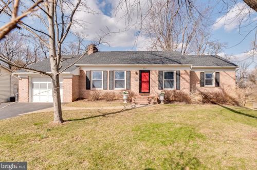 101 View Ct, Charles Town, WV 25414-4215