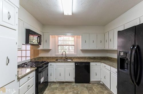 3296 Salem Rd, Conyers GA  30013-0053 exterior