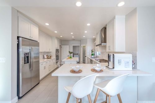 633 Neptune St, Anaheim CA  92804-2660 exterior