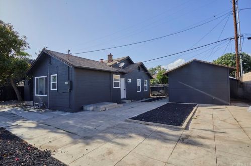 109 Wright St, Santa Ana CA 92701-4342 exterior