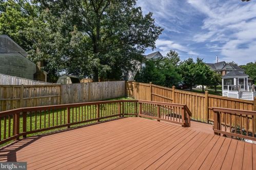 8407 Paige Glen Ave, Springfield VA  22152-3543 exterior
