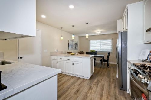 2421 Casement St, San Diego, CA 92123-3921
