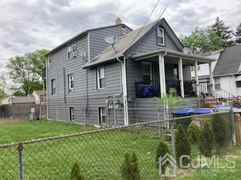67 Foyer St, Edison, NJ 08817-5045