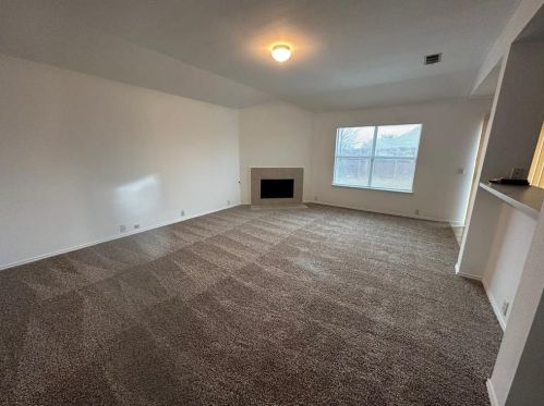 8255 Horse Whisper Ln, Fort Worth TX  76131-5356 exterior