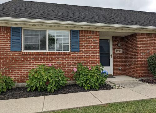 1771 Pinehurst Dr, Springfield, OH 45502-7895