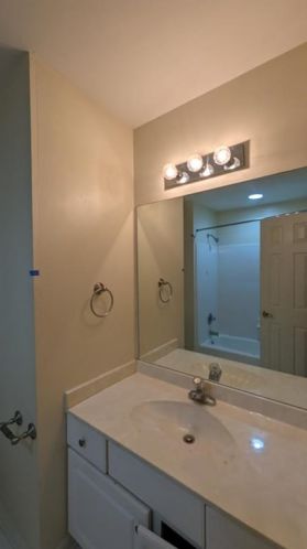 1901 Lancaster Dr, Conyers GA  30013-6441 exterior