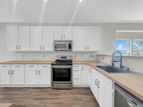 20169 Doane Dr, Denver, CO 80013-8449