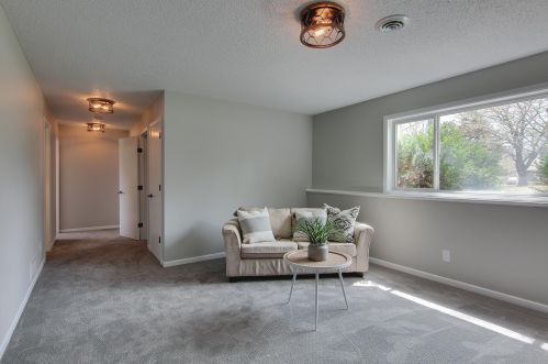 1821 103rd Ave, Minneapolis MN  55433-4745 exterior