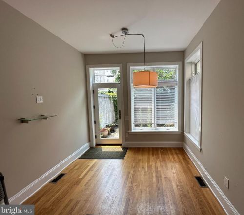 2202 Lombard St, Philadelphia PA  19146-1108 exterior