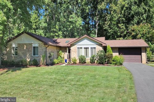 12372 San Jose Dr, Herndon, VA 20191-2520