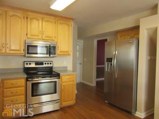315 Twelve Oaks Dr, Warner Robins GA  31088-2563 exterior