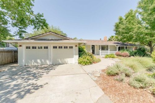 6009 Beech Ave, Citrus Heights, CA 95662-4526