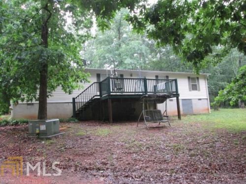 398 Lakeview Dr, Colbert, GA 30628-2554