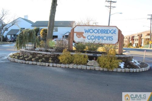 103 Woodbridge Commons Way, Iselin NJ  08830-3014 exterior