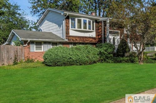37 Valley Vale Dr, Old Bridge, NJ 08857-2643