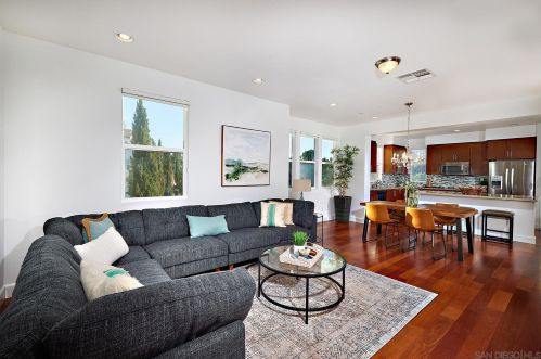 1843 Sea Rocket Ln, Carlsbad, CA 92011-4084