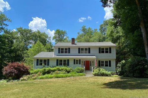 172 Heather Ln, Wilton CT  06897-4628 exterior