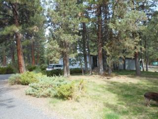 16870 James Ln, Bend, OR 97701-1075