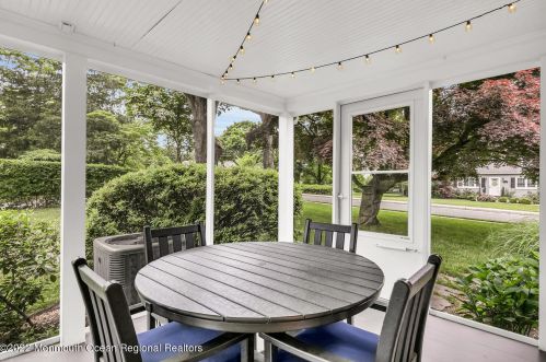 174 White St, Tinton Falls NJ exterior