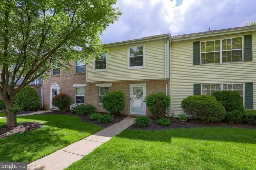 72 Lexton Dr, York, PA 17404-9437