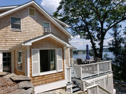 10 Ledge Rd, Niantic, CT 06357-2711