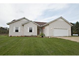 23775 Leeann Dr, Hampton, MN 55031-9505