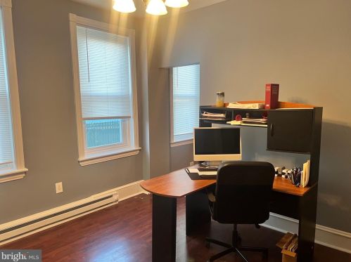 5918 Jackson St, Philadelphia PA  19135-4031 exterior