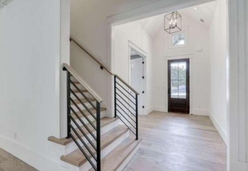 2698 Archway Dr, Atlanta GA  30341-4802 exterior