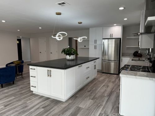 2311 Artesia St, Santa Ana CA  92704-4709 exterior