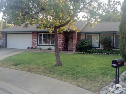 3200 Cato Ct, Modesto, CA 95354-3302