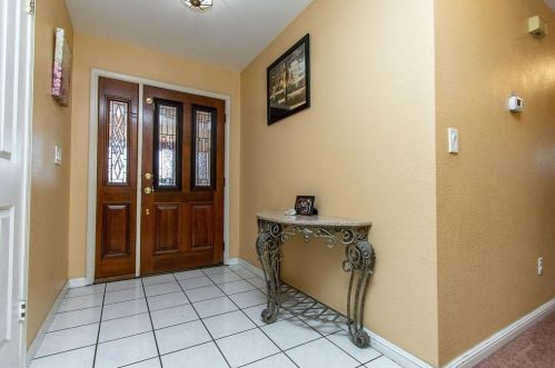 868 Orchard Way, Manteca, CA 95336-3556
