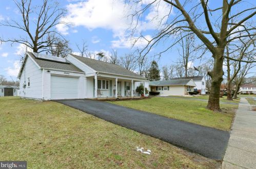16 Elridge Ln, Willingboro, NJ 08046-2231