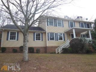 575 Long Oak Dr, Gainesville, GA 30501-3143