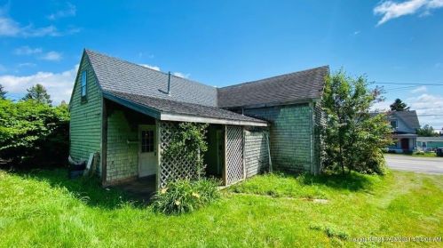 53 Washington St, Trescott Township, ME 04652-1140