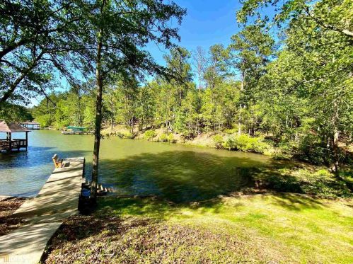 292 Arrowhead Dr, Mayfield, GA 31087-2122
